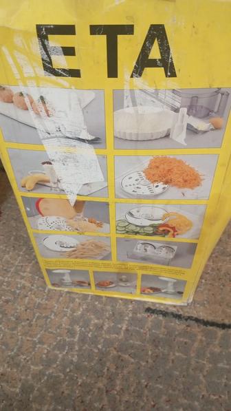 Кухонный комбайн продам