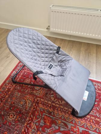 Продам шезлонг детский