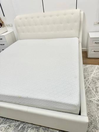 Продам спальный кровать