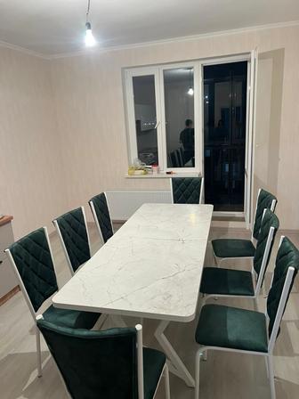 столы и стулья