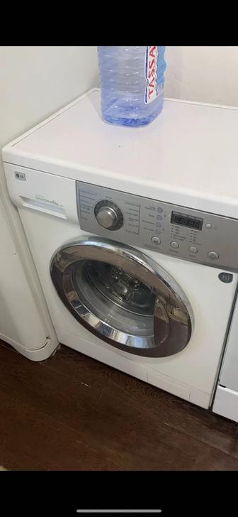 Продам стиральную машинуLG
