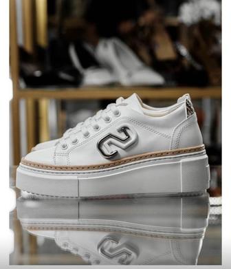 Продам кеды Nursace, 38р, новые