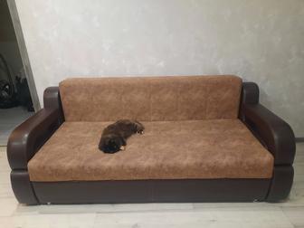 Продам диван в хорошем состоянии. Самовывоз. Торг уместен.