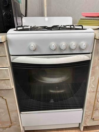 Продам газовую плиту