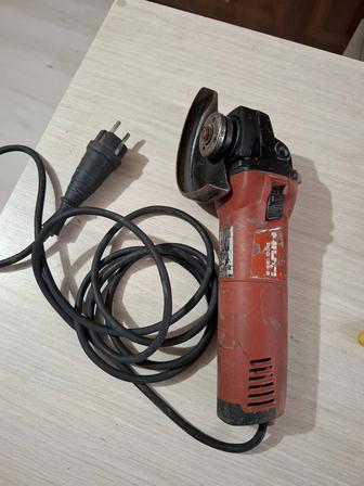 Продам углошлифовальную машину (болгарку)