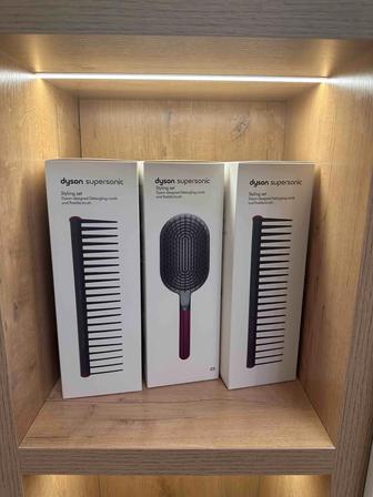 Dyson расческа
