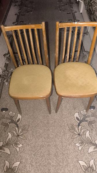 Продам 2 стула