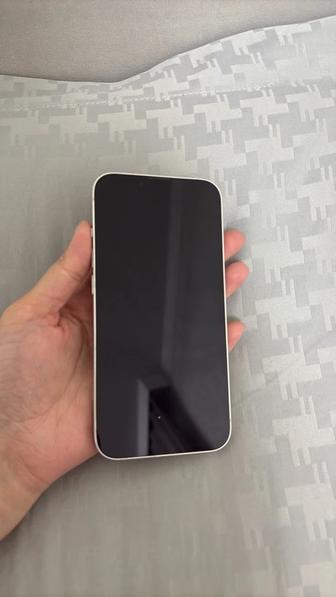 Продам Iphone 13