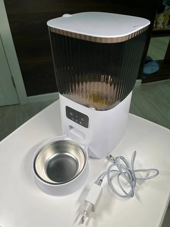 Кормушка автоматическая с камерой для кошки