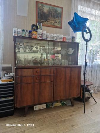 Сервант советский деревянный