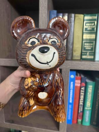 Олимпийский мишка статуэтка