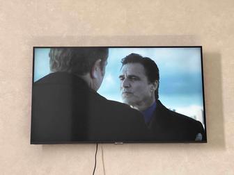 ПРОДАМ Телевизор Samsung SMART TV UE43AU7100UXCE 109 см черный