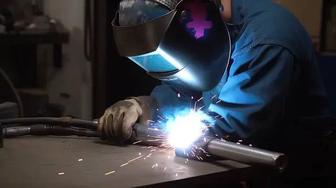 Услуга сварщик сварочный работ