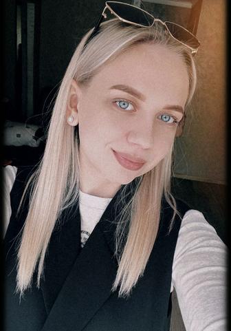 Сиделка, продавец, или можно моделью для бутика одежды