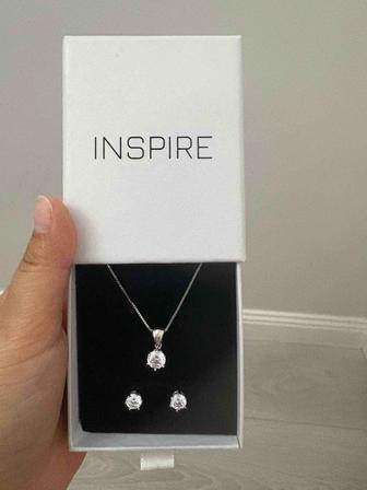 Продам набор серьги и кулон с цепью серебро бренд inspire