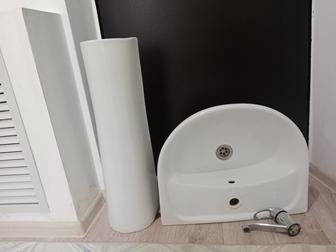 Раковина для ванной со смесителем