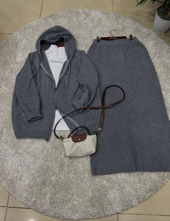 В наличии нежная двойка