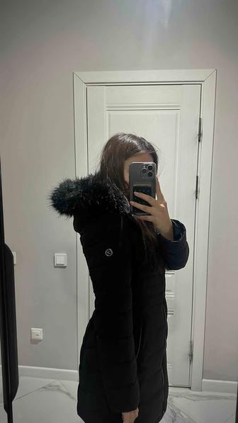 Продам куртку от Calvin Klein