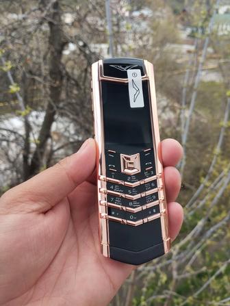 Телефон Vertu Lux