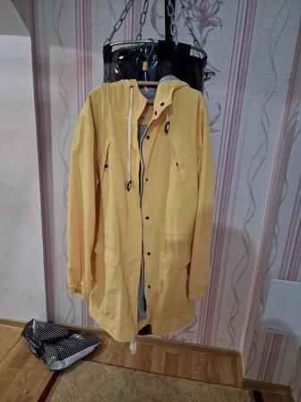 Продам куртку ветровку