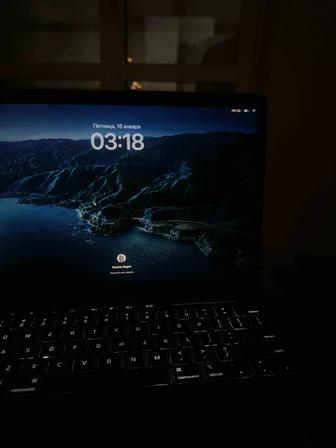 Продам MacBook 13 pro 512 gb M1