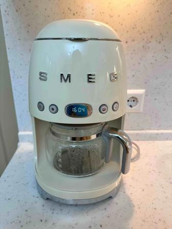 Кофеварка Smeg