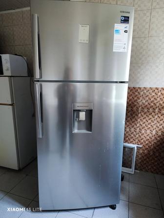 Продам Холодильник Б/у