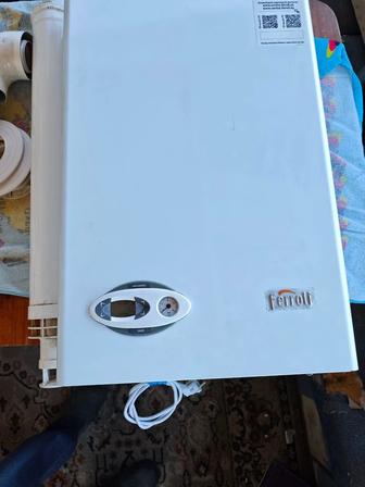 Двухконтурный газовый котел Ferroli F24. На 240 м2