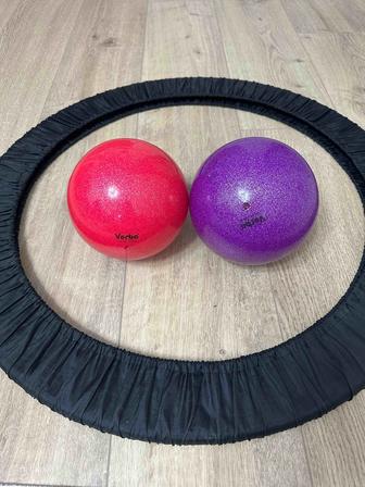 Продам гимнастические мячи