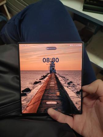 Samsung Galaxy Z Fold 6