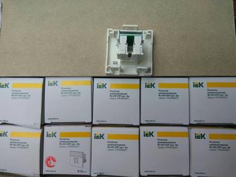 Розетка RJ45 для кабельного канала