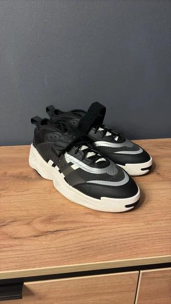 Кроссовки адидас 47-48