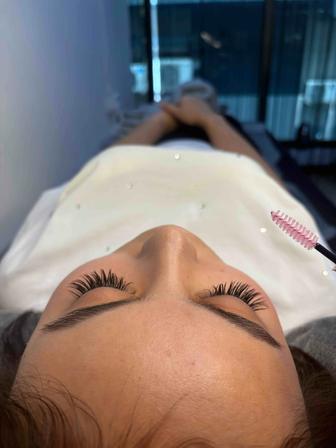 Наращивание ресниц