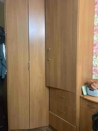 Шкаф