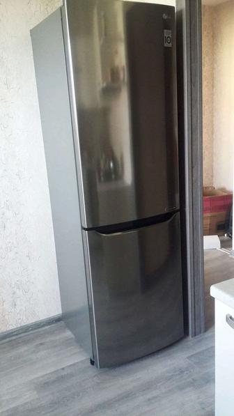 Продам холодильник LG