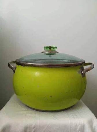 ПРОДАМ ДЁШЕВО кастрюлю, СРЕДНЮЮ, 5л, 24х15х21см, из стали, Европа бу