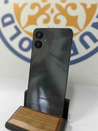 Самсунг А 06