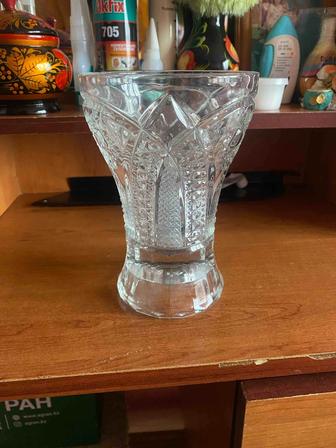 Продам хрустальные вазы времен ссср