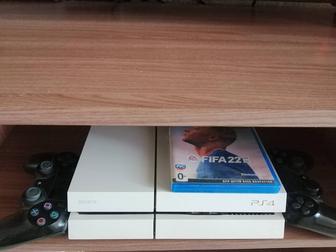 Продам playstation 4