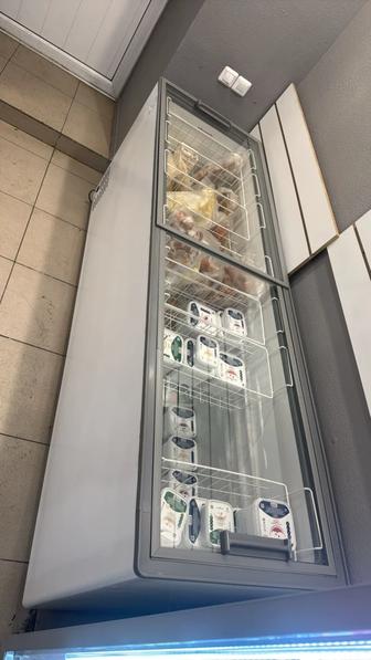 Продам морозильную камеру Frostor