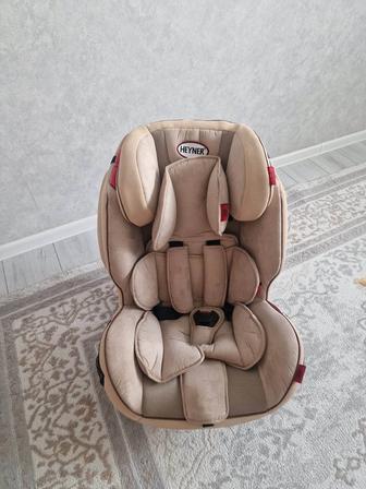 Автокресло Heyner