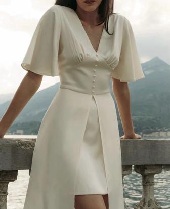 Платье белое женское