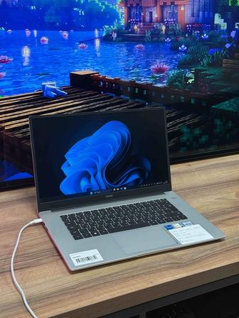 Офисный ноутбук Huawei, 11th Gen Intel Core i5-11, RAM 8Gb, SSD 256Gb