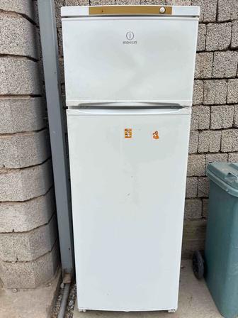 Холодильник в хорошем состоянии