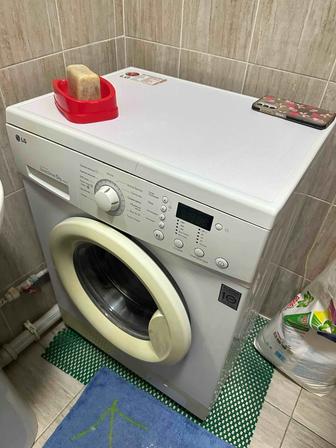 Продам стиральную машину