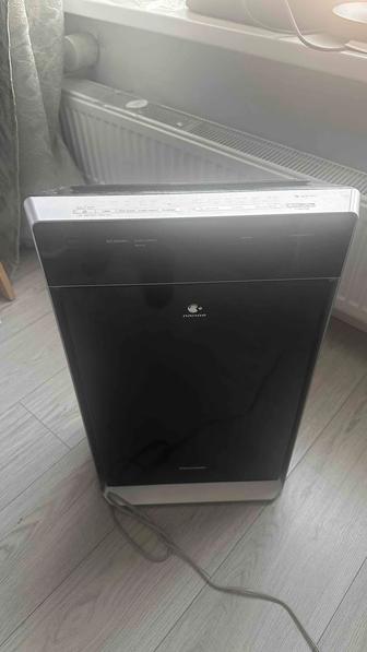 Очиститель и увлажнитель воздуха