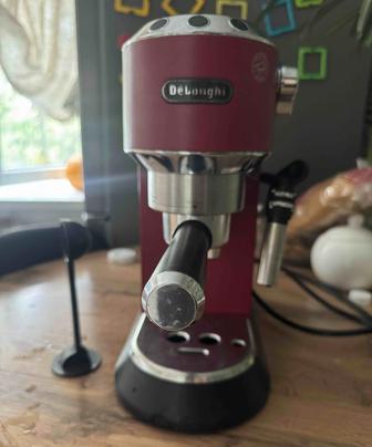 Кофеварка delonghi