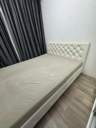 Продам кровать б/у