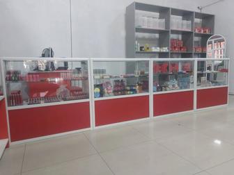 Продам магазинные витрины. 4шт