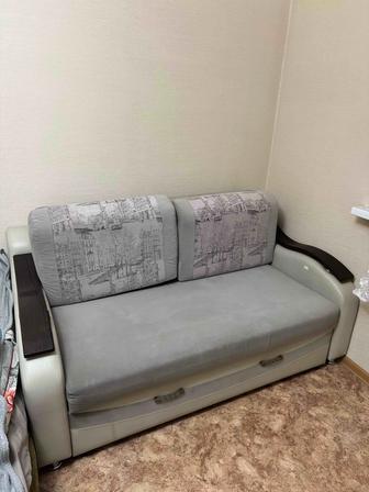 Отдам диван